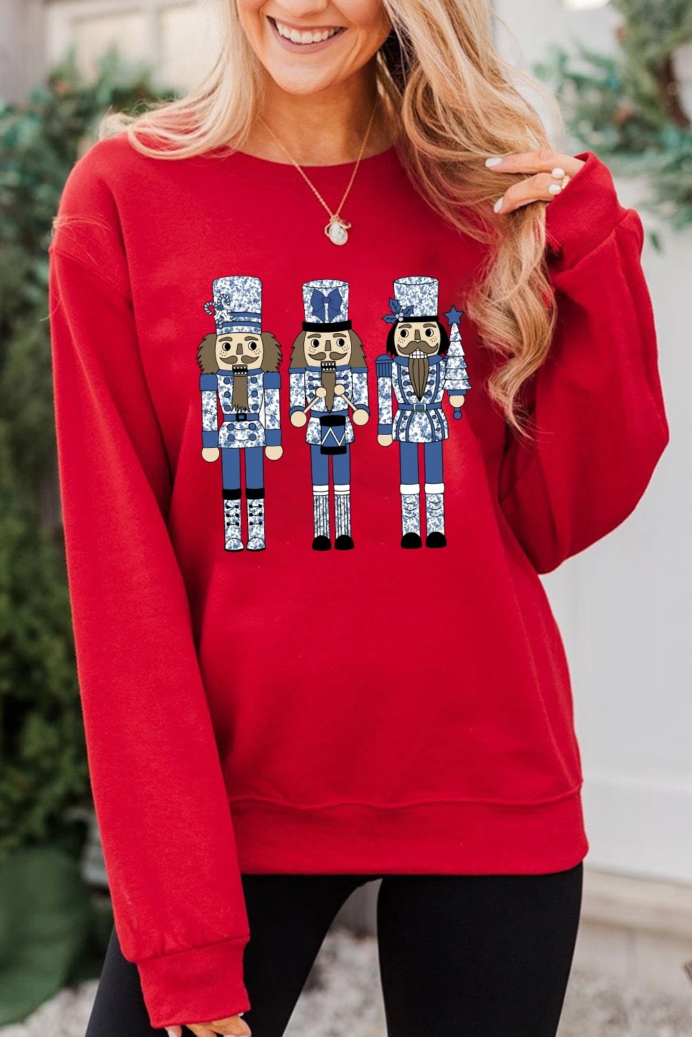 Red Christmas Nutcracker Men's Guard Pattern Pullover 79940687 B144 4af4 959d 23fe5e67ee7a