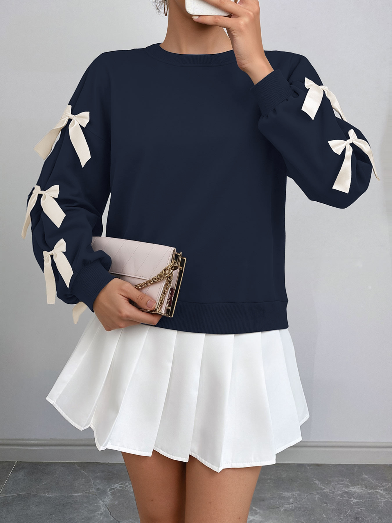 Sweet Bow Decorated Long Sleeve Sweatshirt 8bf991af 1173 4a87 A270 C6c18f394161