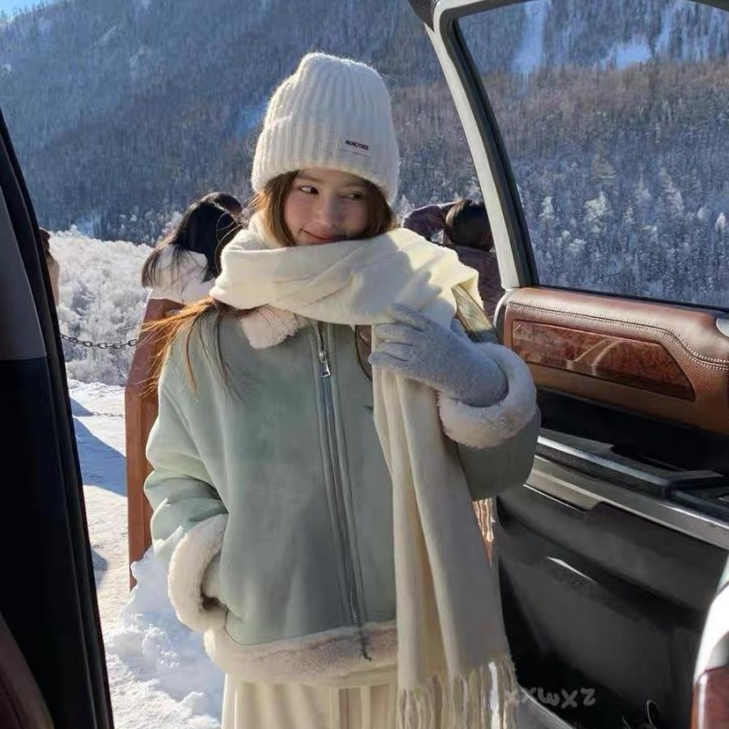 Af00c1e5 B8a4 400a 9792 D0341c43a99e Trans