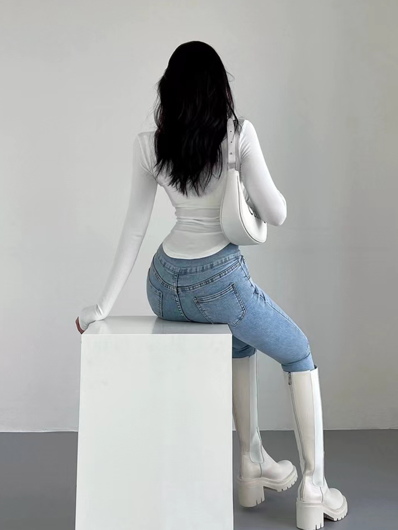 B1267308 1f1b 410f Baa7 6139e0562e6f