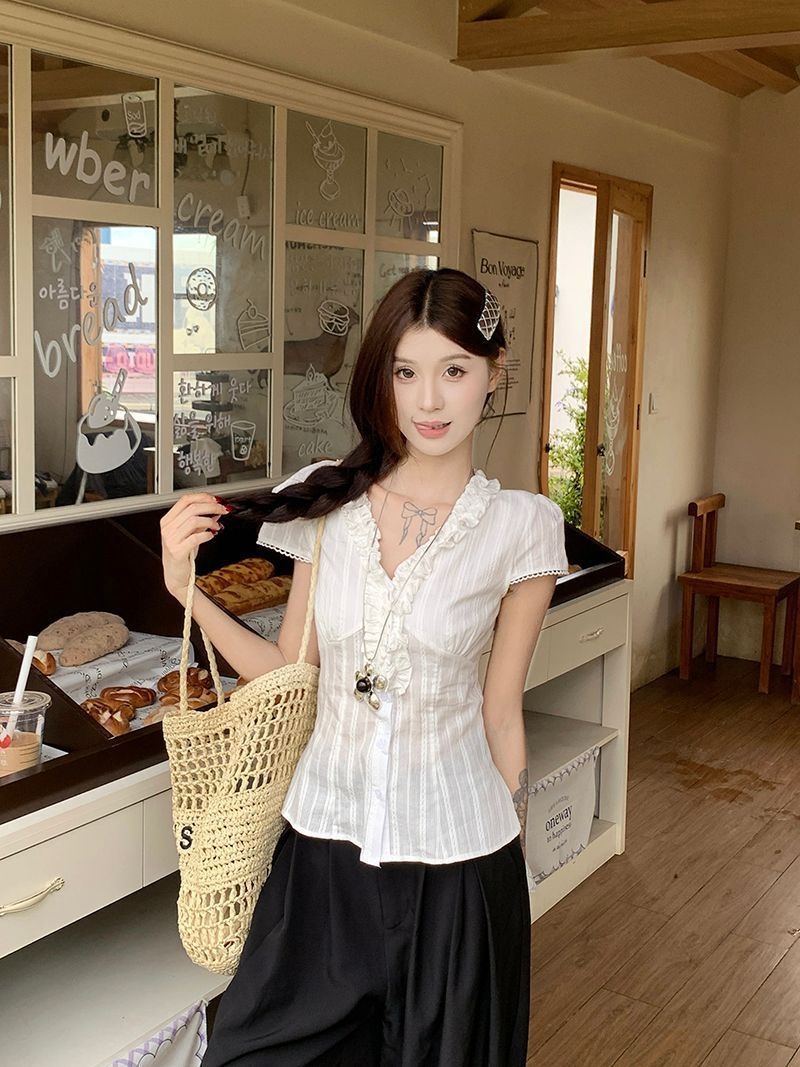 D9eda9c2 47bf 44f0 A1bb 92e10b8c4e29 Trans