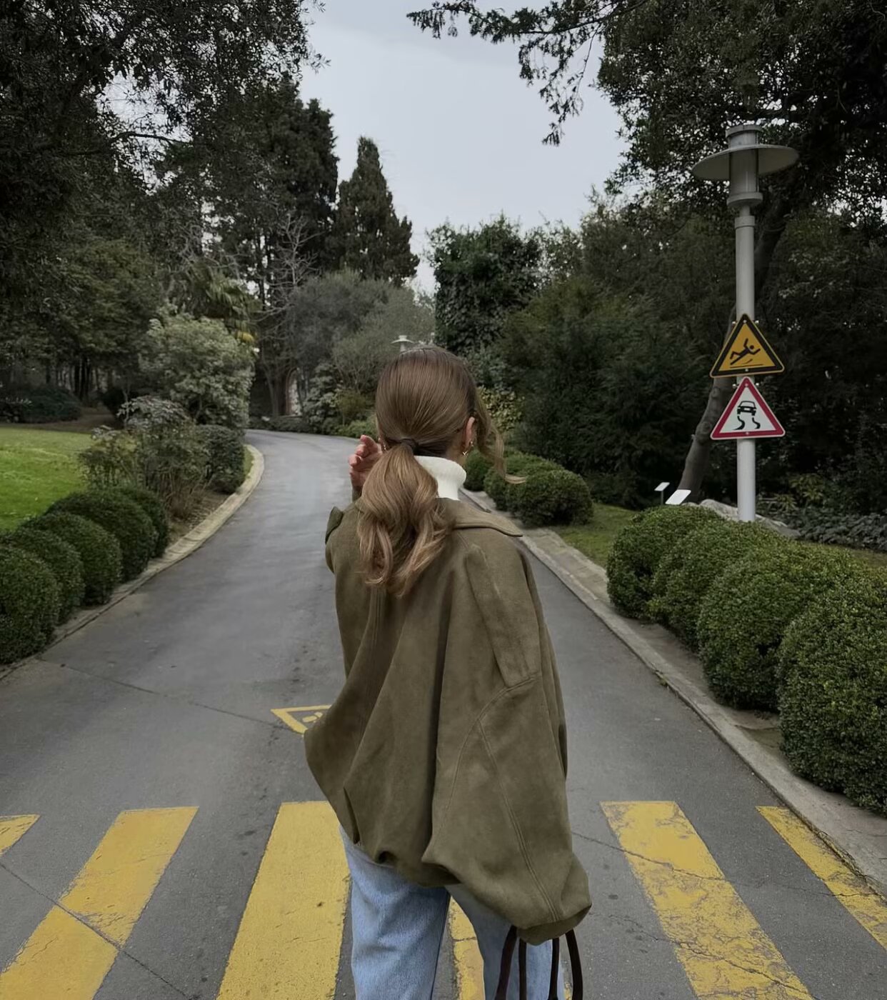 F2c3512d 6e90 41d1 Aaf6 23f3fb1c48ff